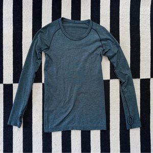 Lululemon Swiftly Tech Long Sleeve in Teal, Size 6